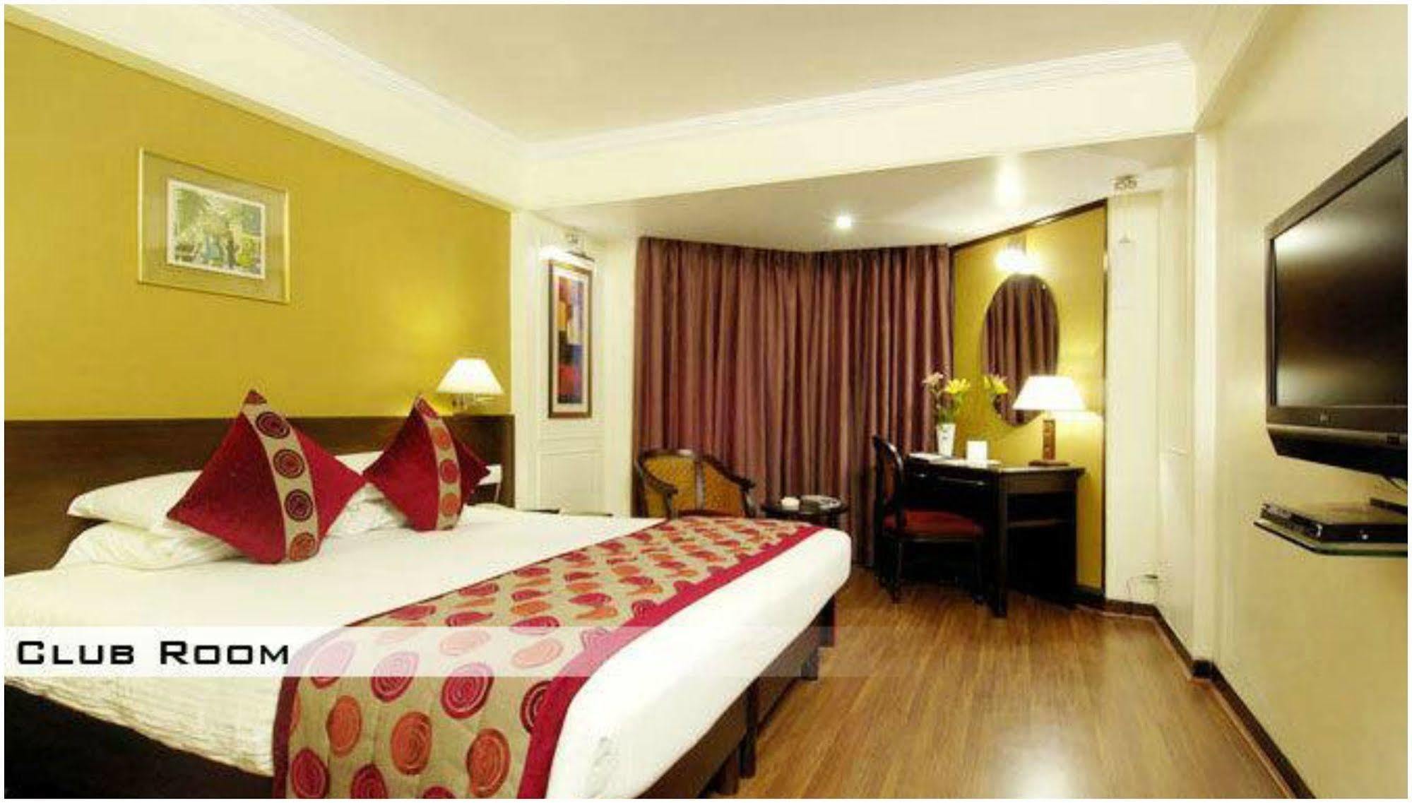 Ramee Guestline Hotel Juhu Mumbai Kültér fotó